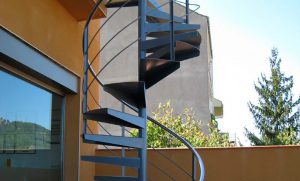 Escala de cargol interior de metall