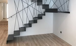 Construcció escala ferro disseny