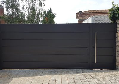 Porta exterior de ferro